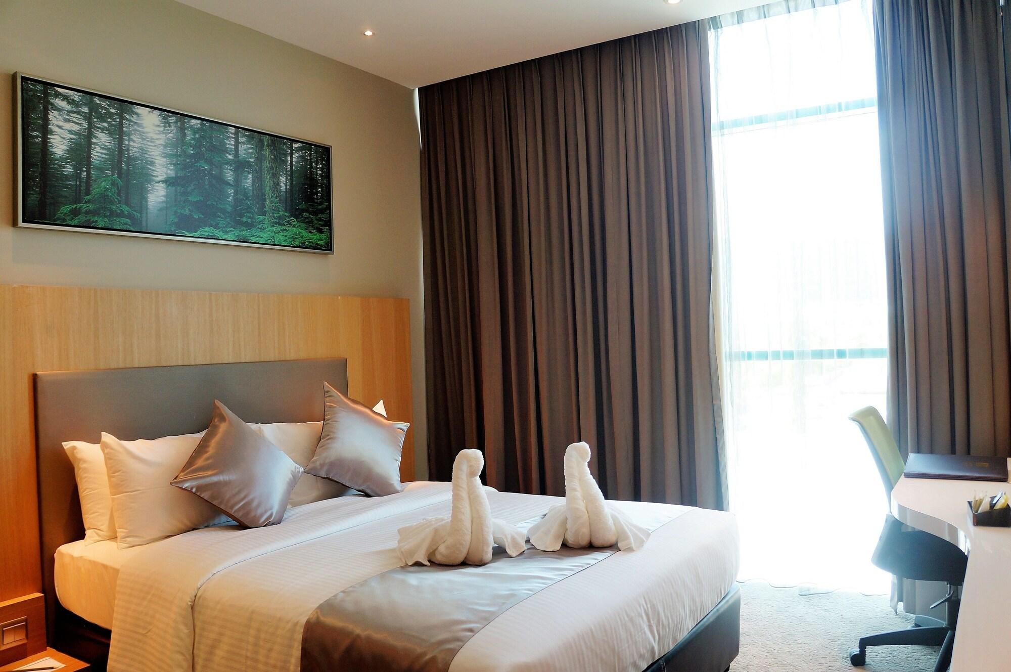 Greens Hotel & Suites Bintulu Εξωτερικό φωτογραφία