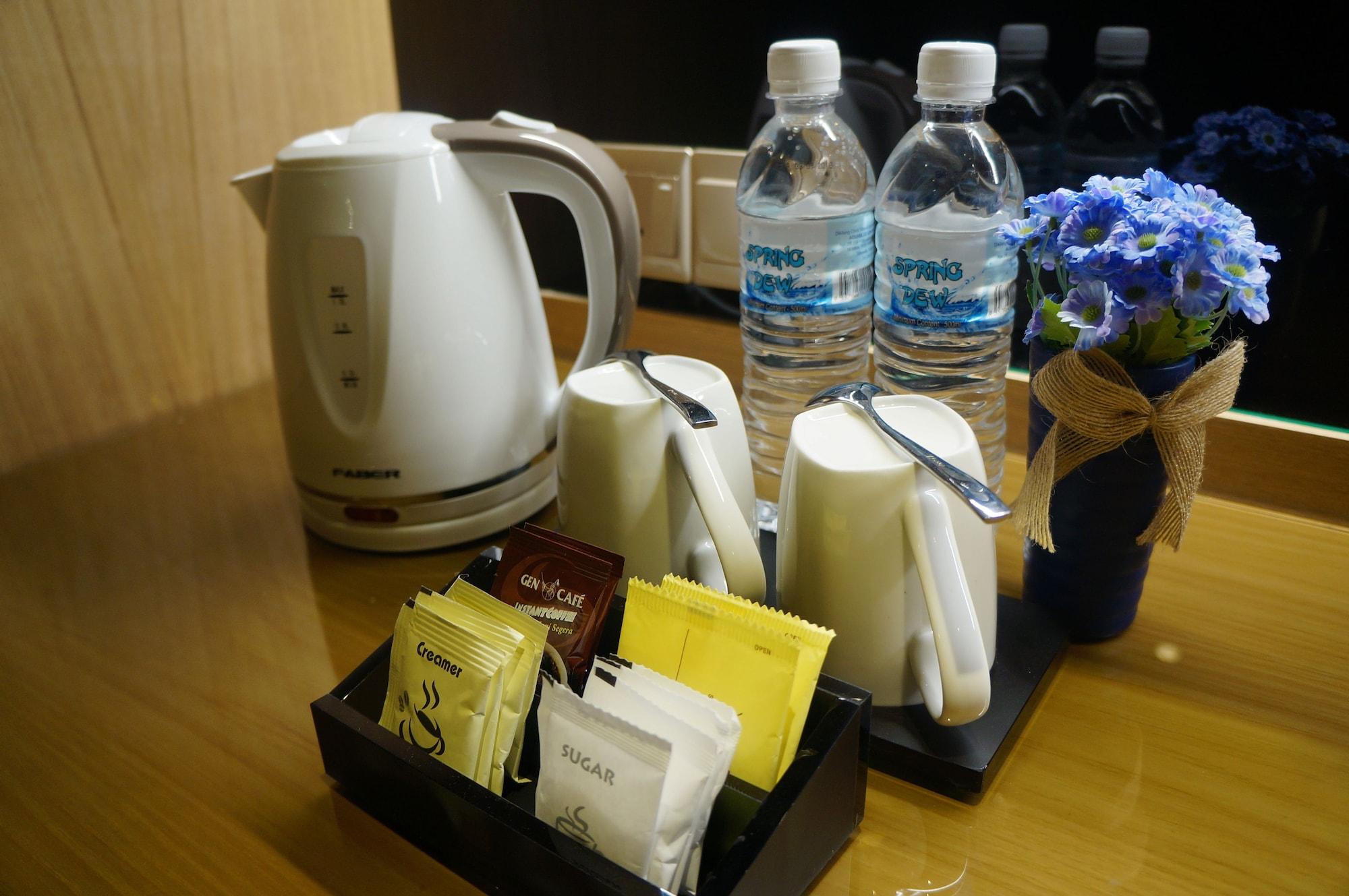 Greens Hotel & Suites Bintulu Εξωτερικό φωτογραφία