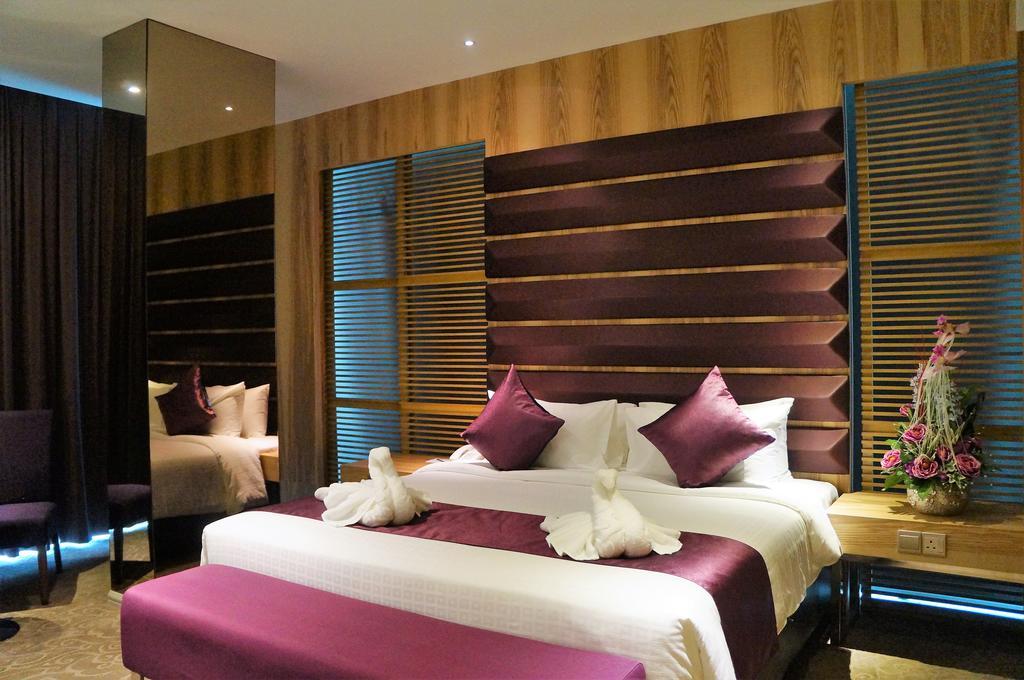 Greens Hotel & Suites Bintulu Εξωτερικό φωτογραφία