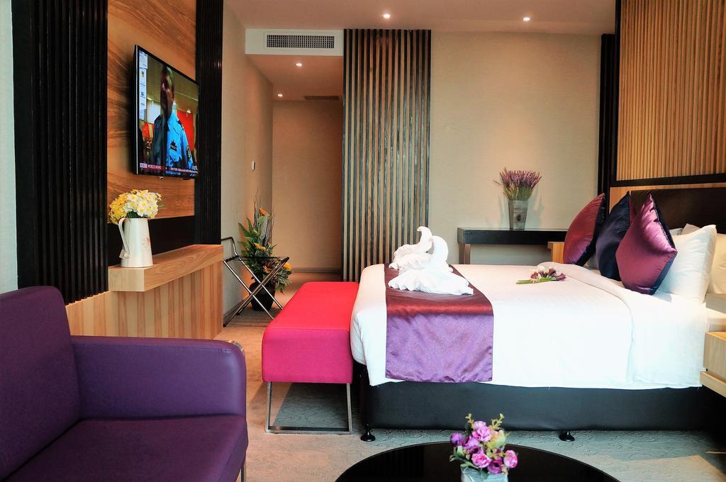 Greens Hotel & Suites Bintulu Εξωτερικό φωτογραφία